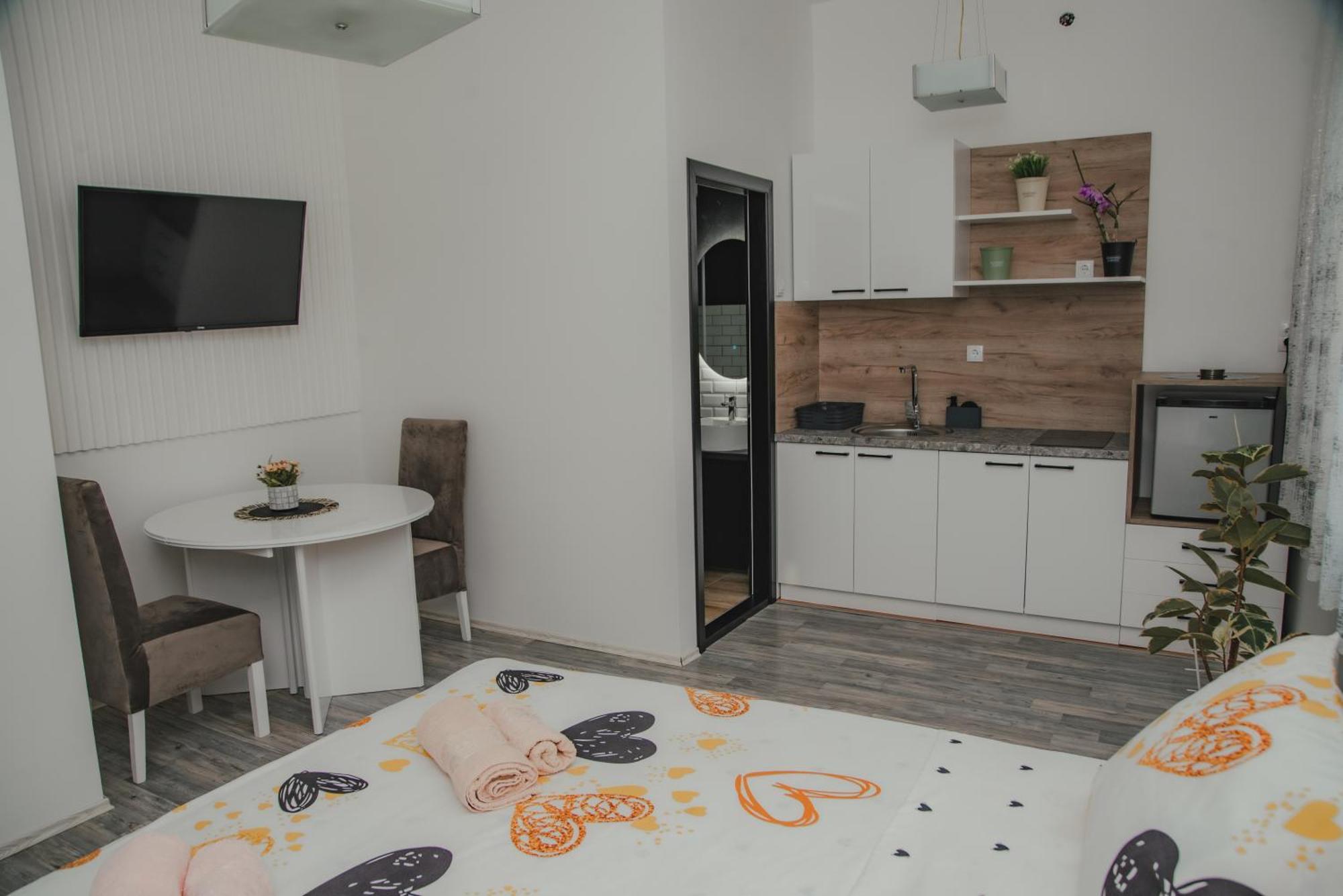Jes Apartments เลสโควัซ ภายนอก รูปภาพ