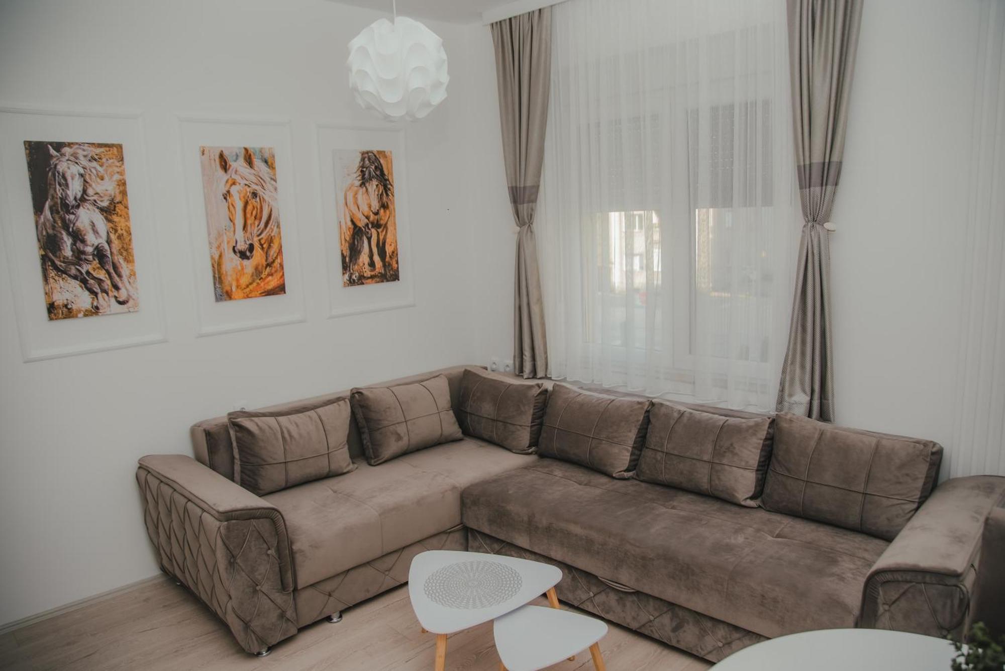 Jes Apartments เลสโควัซ ภายนอก รูปภาพ