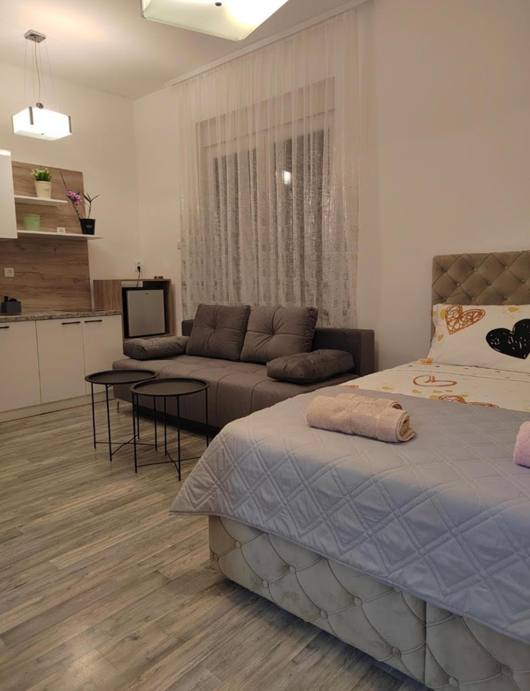 Jes Apartments เลสโควัซ ภายนอก รูปภาพ
